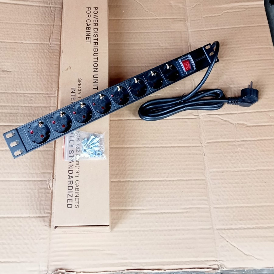 PDU 8 port Rackmounted 19inch 1U power distribusi unit