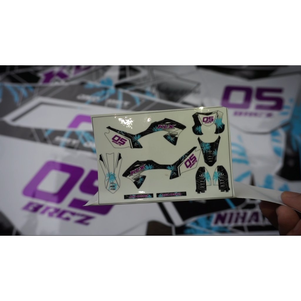 Decal stiker KLX 150 BF fullbody custom hitam putih cutting ungu