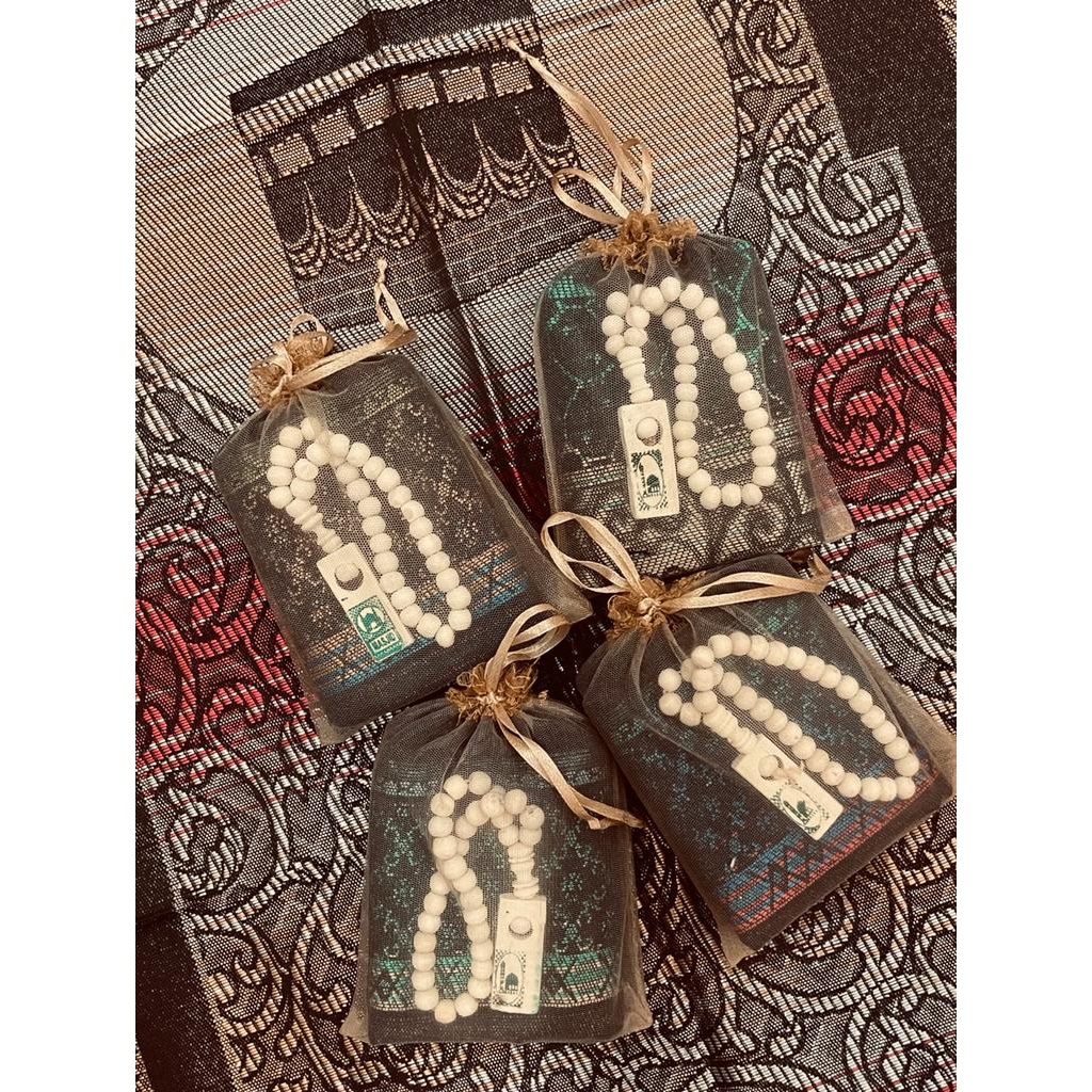 Paket Souvenir Tile Sajadah AEN + Tasbih