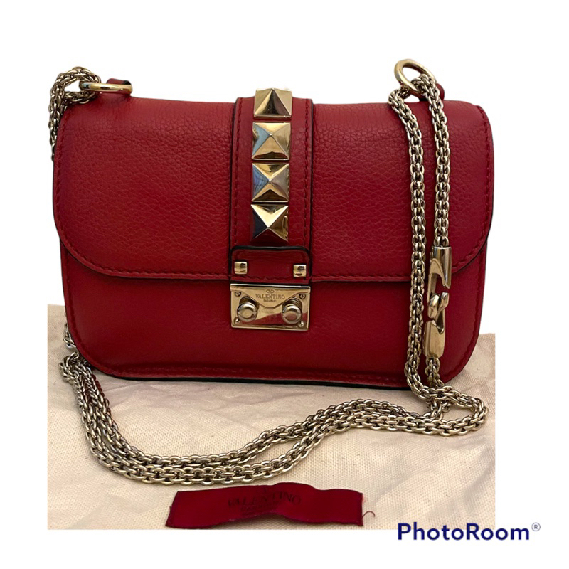 NETT Authentic Valentino Grained Calfskin Glam Lock Rockstud Small Flap Bag Red