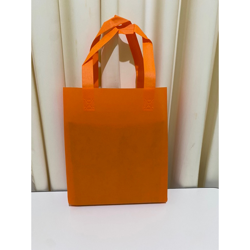 

Goodie Bag Lipat Samping 65 Gsm 25x35x8 cm / Tas Seminar / Tas Souvenir / Goodiebag Seminar / Tas Spunbond / Tas Ramah Lingkungan
