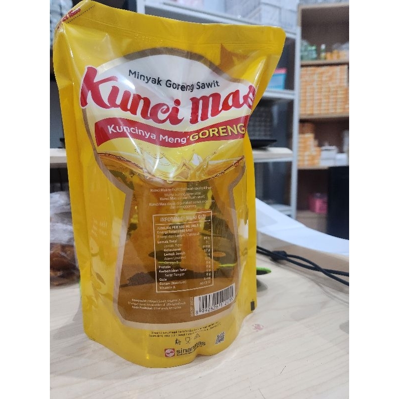 

Minyak KUNCI MAS 2 LITER/ Minyak Goreng Kunci Mas 2 liter