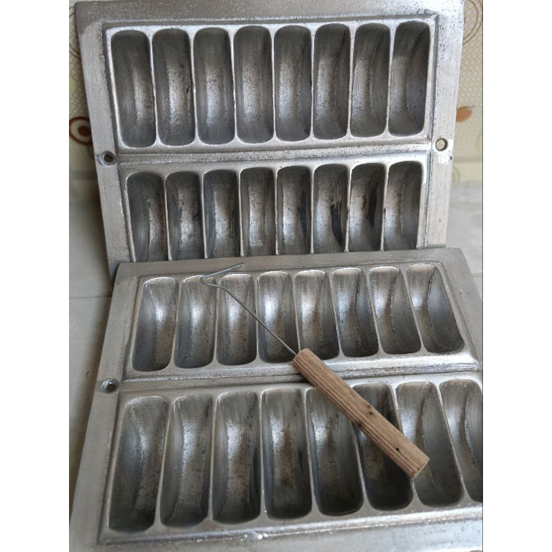 1 SET cetakan kue pukis/ pancong/bandros isi 16 lubang