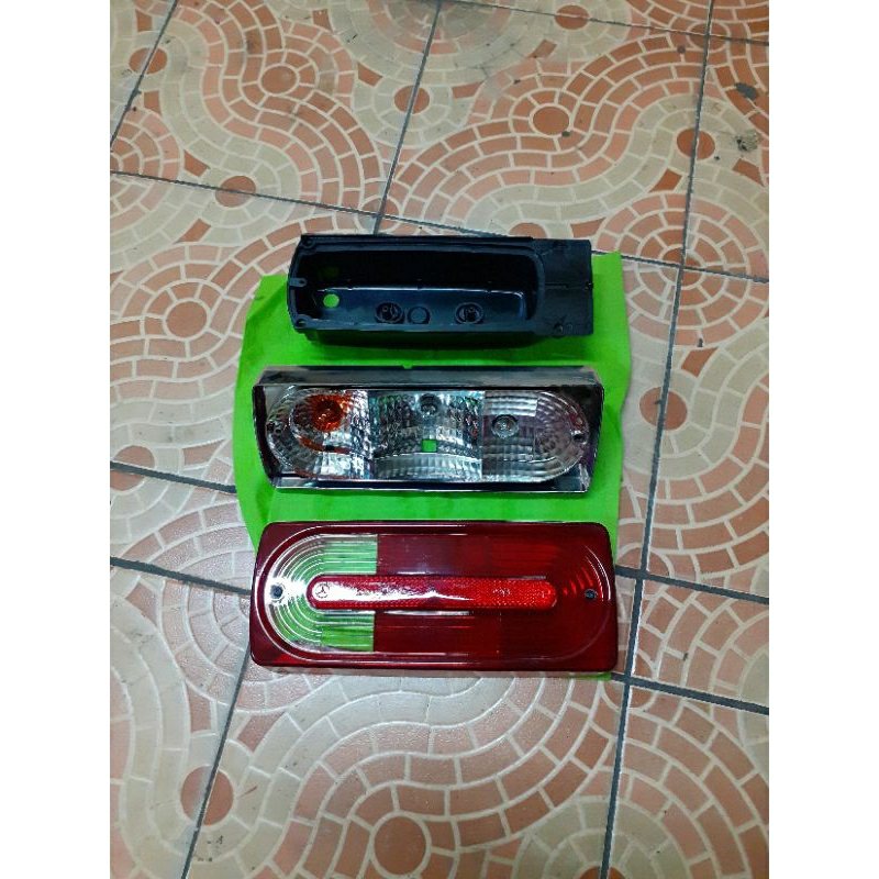 stoplamp lampu belakang mercedes benz G Class W463 2012 original