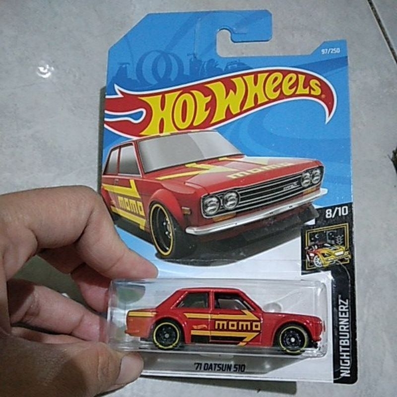 Hot wheels Datsun 510 merah