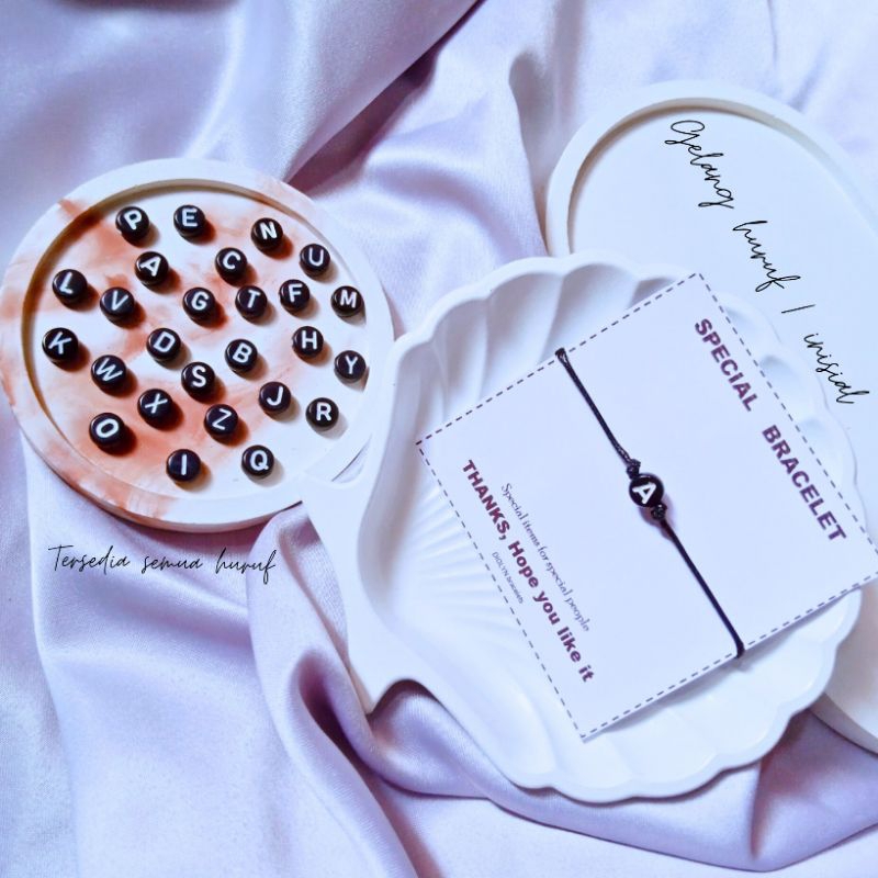 ( Beerrysaa ) GELANG HURUF HITAM Bulat Pipih serut | Gelang huruf / inisial nama | gelang tali hitam