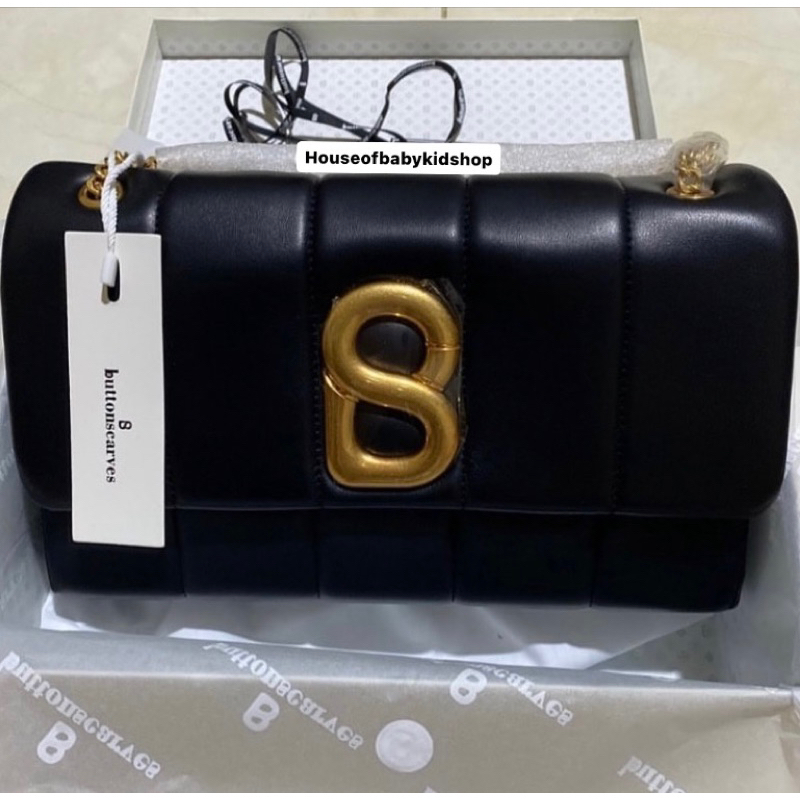 Buttonscarves Nora Flap Bag Black