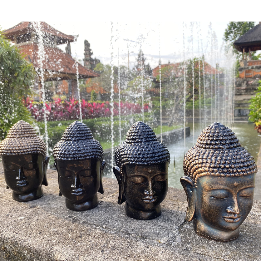 Patung Kepala Budha