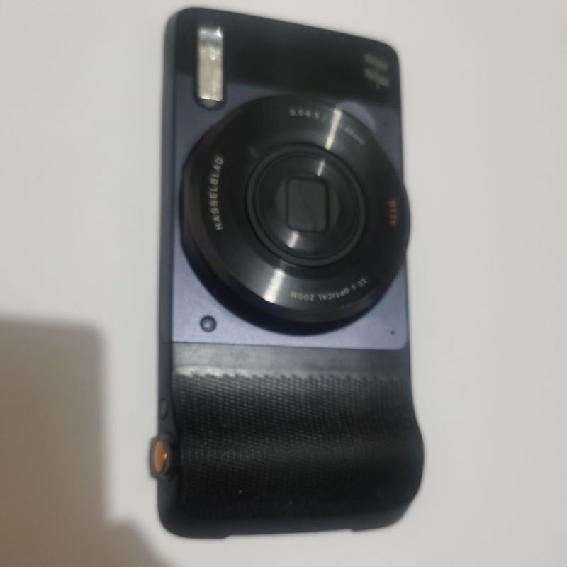 Motorola moto mods Hasselblad camerq
