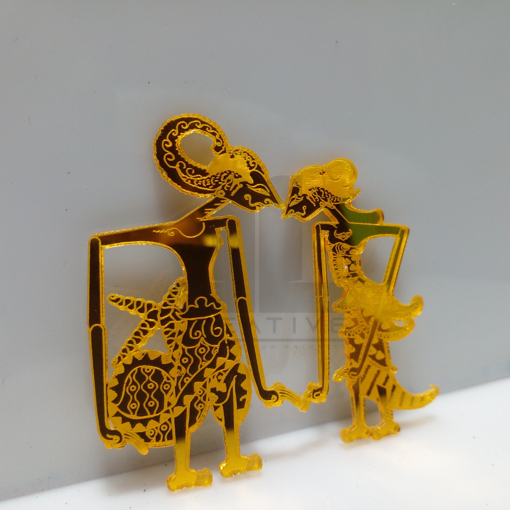 WAYANG ARJUNA SUBADRA MAHAR BAHAN AKRILIK TRIPLEK MDF
