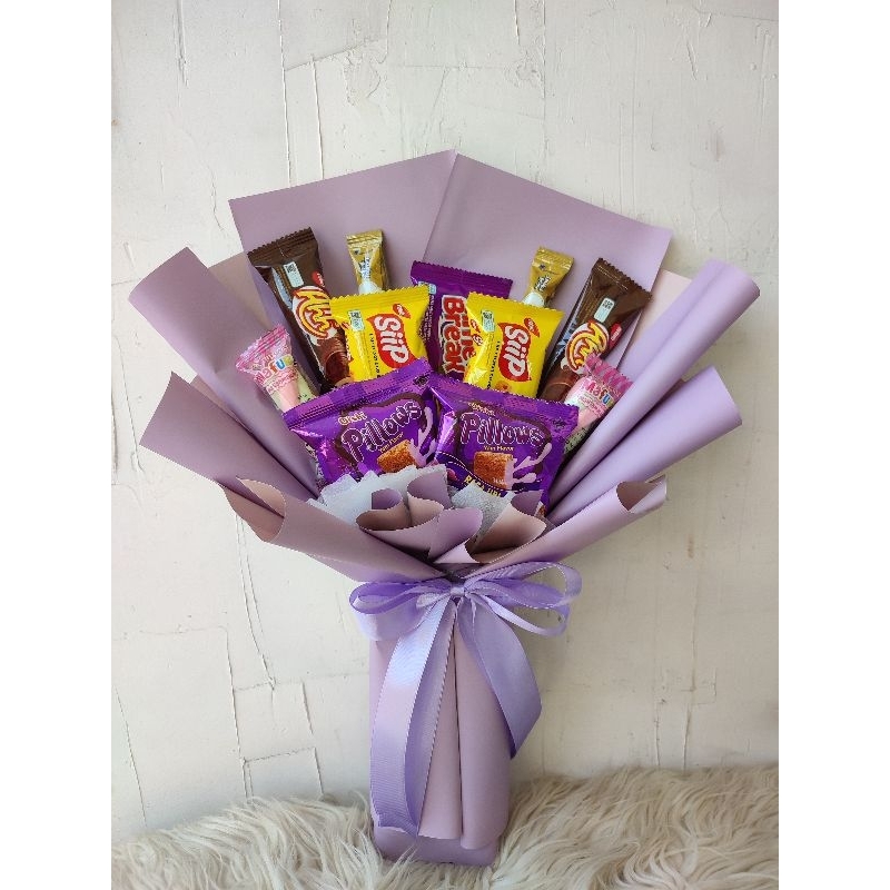 

Bucket snack murah ; buket makanan murah ; parcel murah
