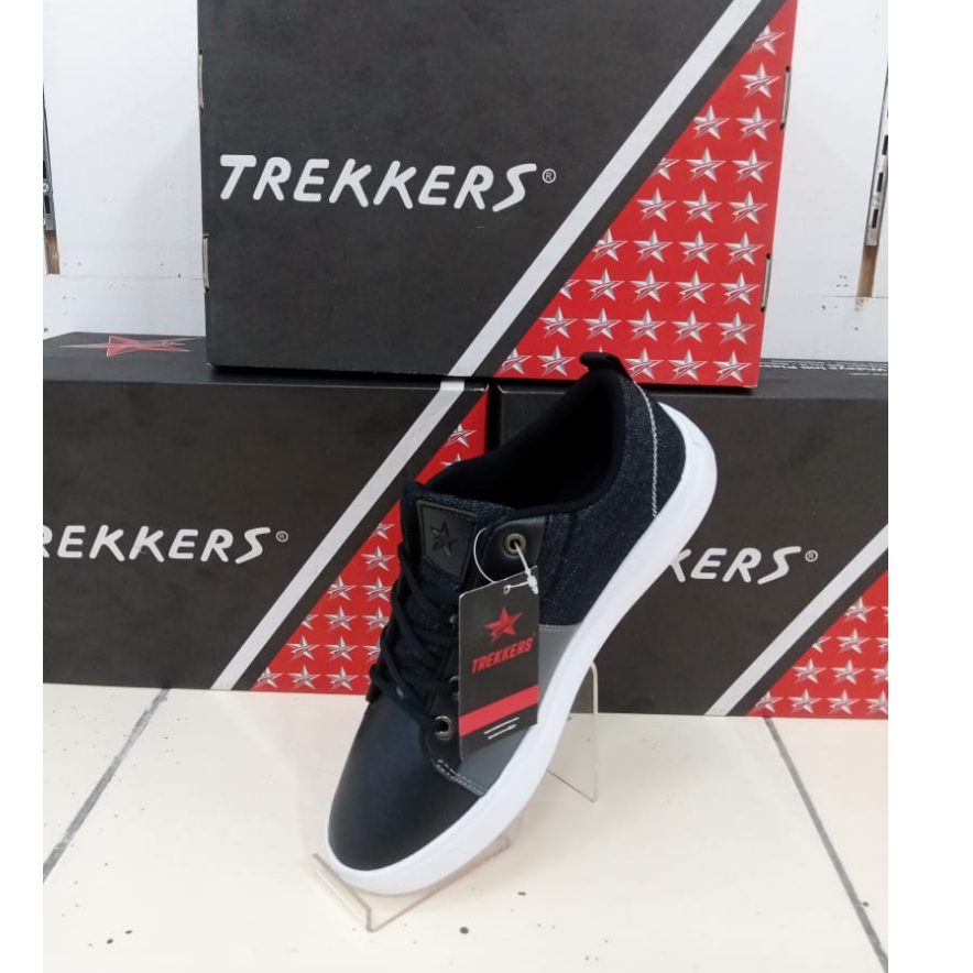 TREKKERS  SEPATU CM-JERICHO (L)