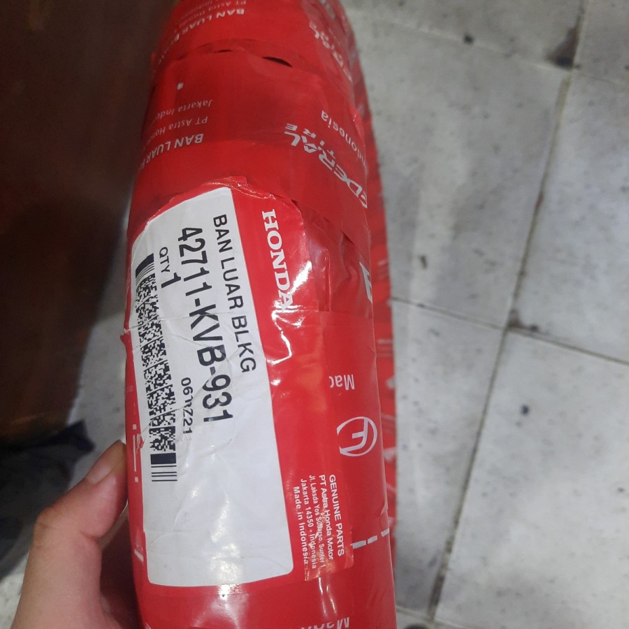 BAN LUAR BELAKANG NON TUBELES HONDA BEAT KARBU VARIO 110 KARBU BEAT FI 42711KVB931 DIJAMIN ASLI