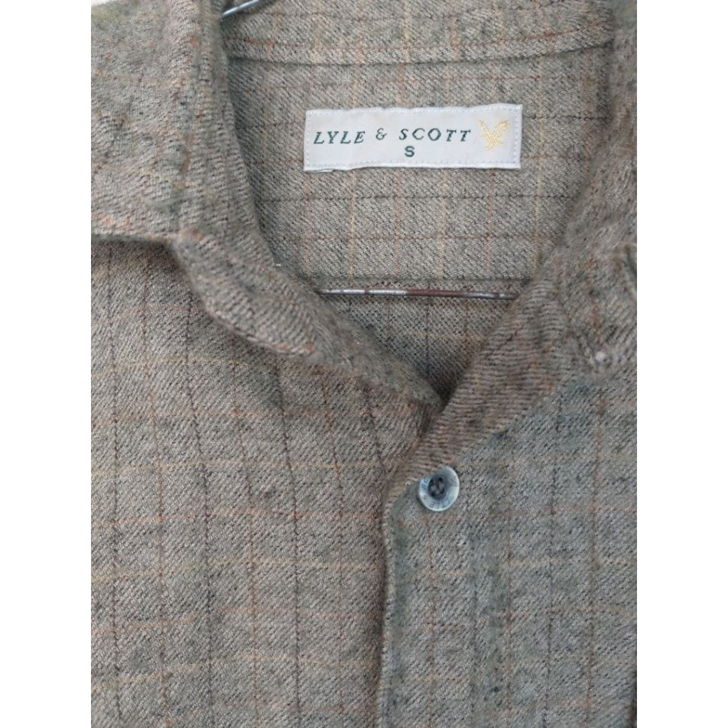 Kemeja Lyle & scott