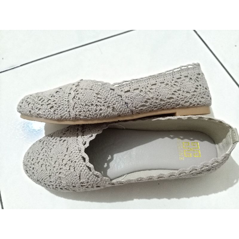 NEW Sepatu fashion merk Coline