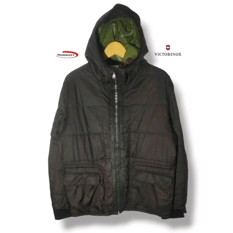 VICTORINOX Winter Puffer Jacket Primaloft Size tag M fit L (P70xL58) jaket pria