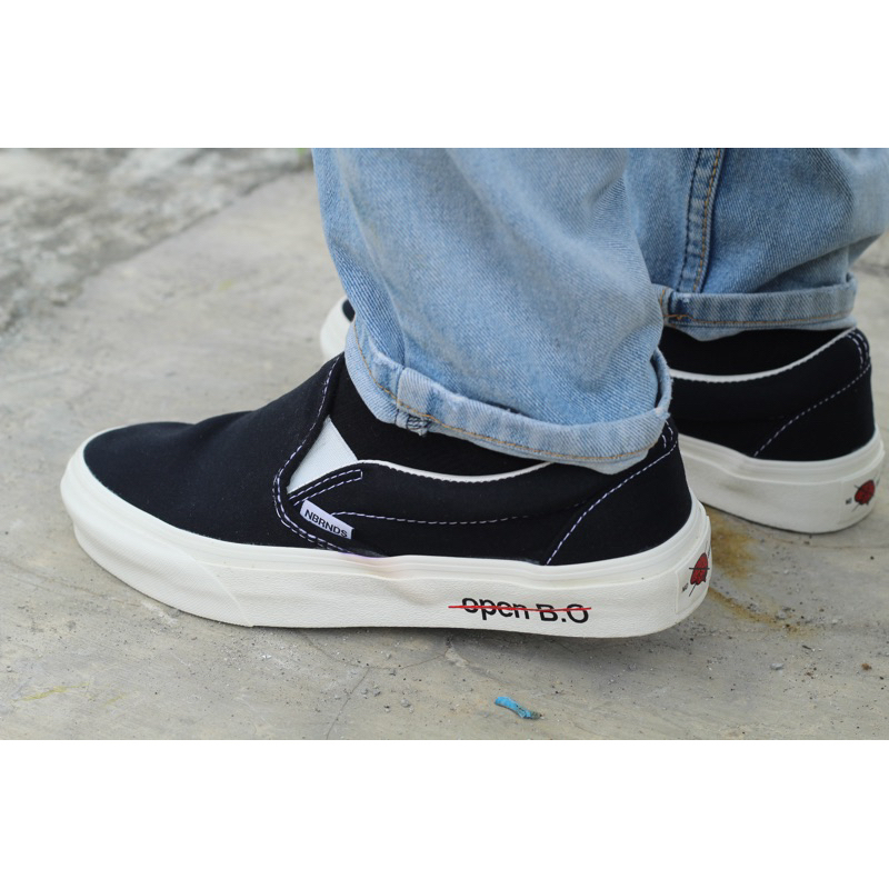 Nobrand slipon black white AMP (original)
