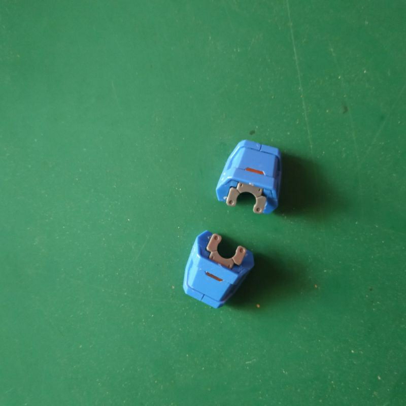 RG 1/144 REAL GRADE GUNDAM OO 00 RAISER/SEVEN SWORD PART SHOULDER