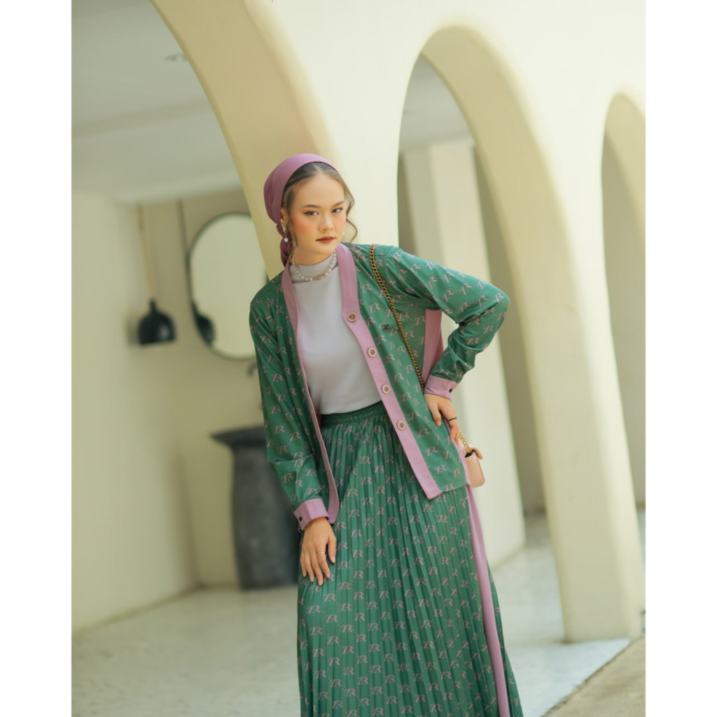 Setelan Rok Monogram ZR Gem by ZR Fashion