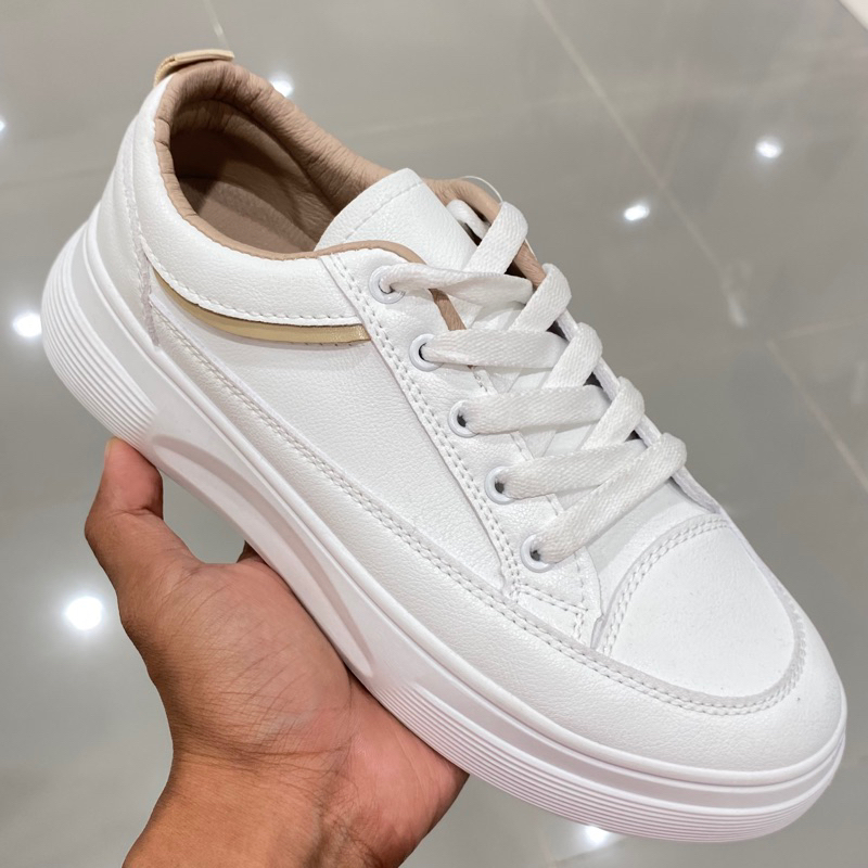 Laviola Sepatu Sneakers Putih Polos Wanita