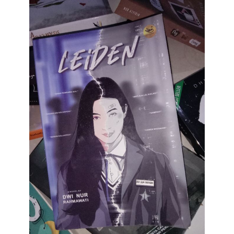 Novel Leiden preloved harga murah