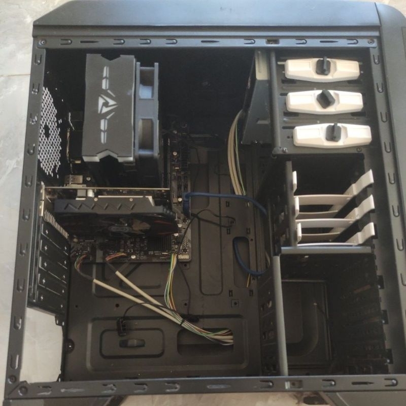 PC BEKAS || Wajib Beli 1 set semua || Bonus Casing + CPU FAN Iris RGB