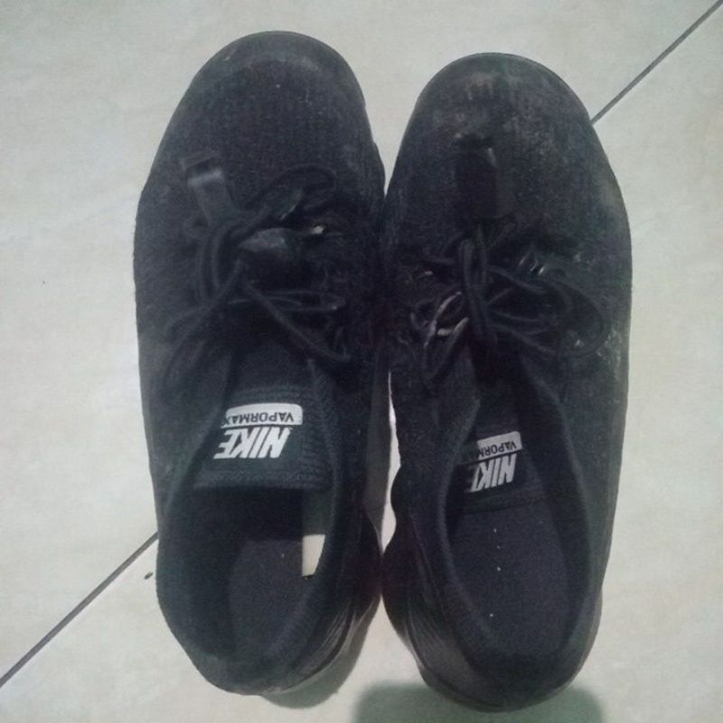 Sepatu anak N*ke vapormax second/preloved full black hitam