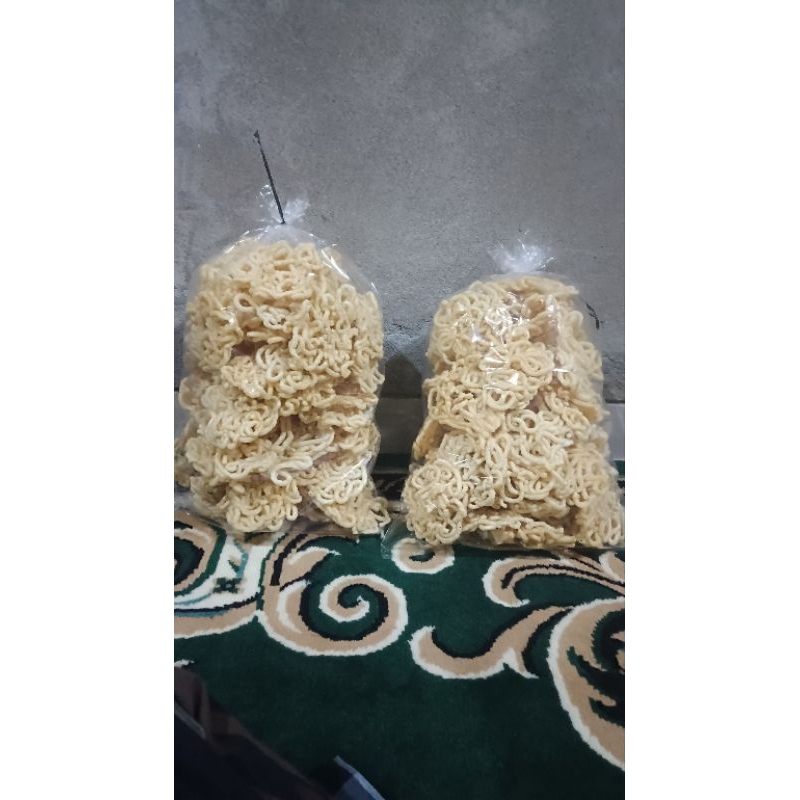 

Krupuk Uyel Singkong