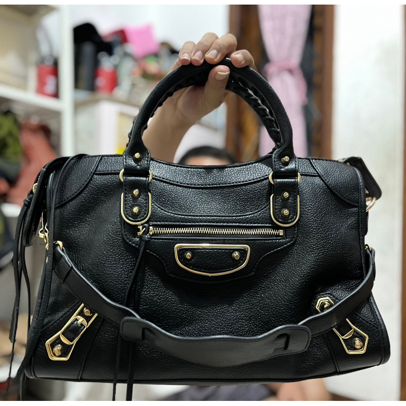 tas kulit balenciaga