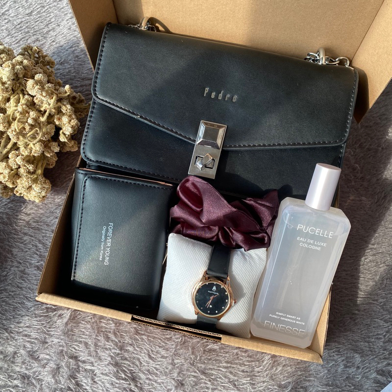 Hampers giftbox tas dompet jam tangan parfume Wanita Hadiah Ulangtahun Wisuda wedding