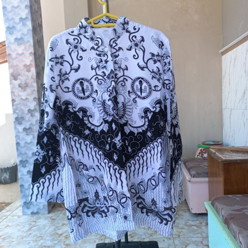 Preloved Baju Batik PGRI wanita