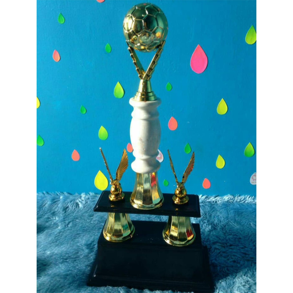 Piala Trophy bola kejuaraan piala dunia trophy futsal piala futsal piala bola