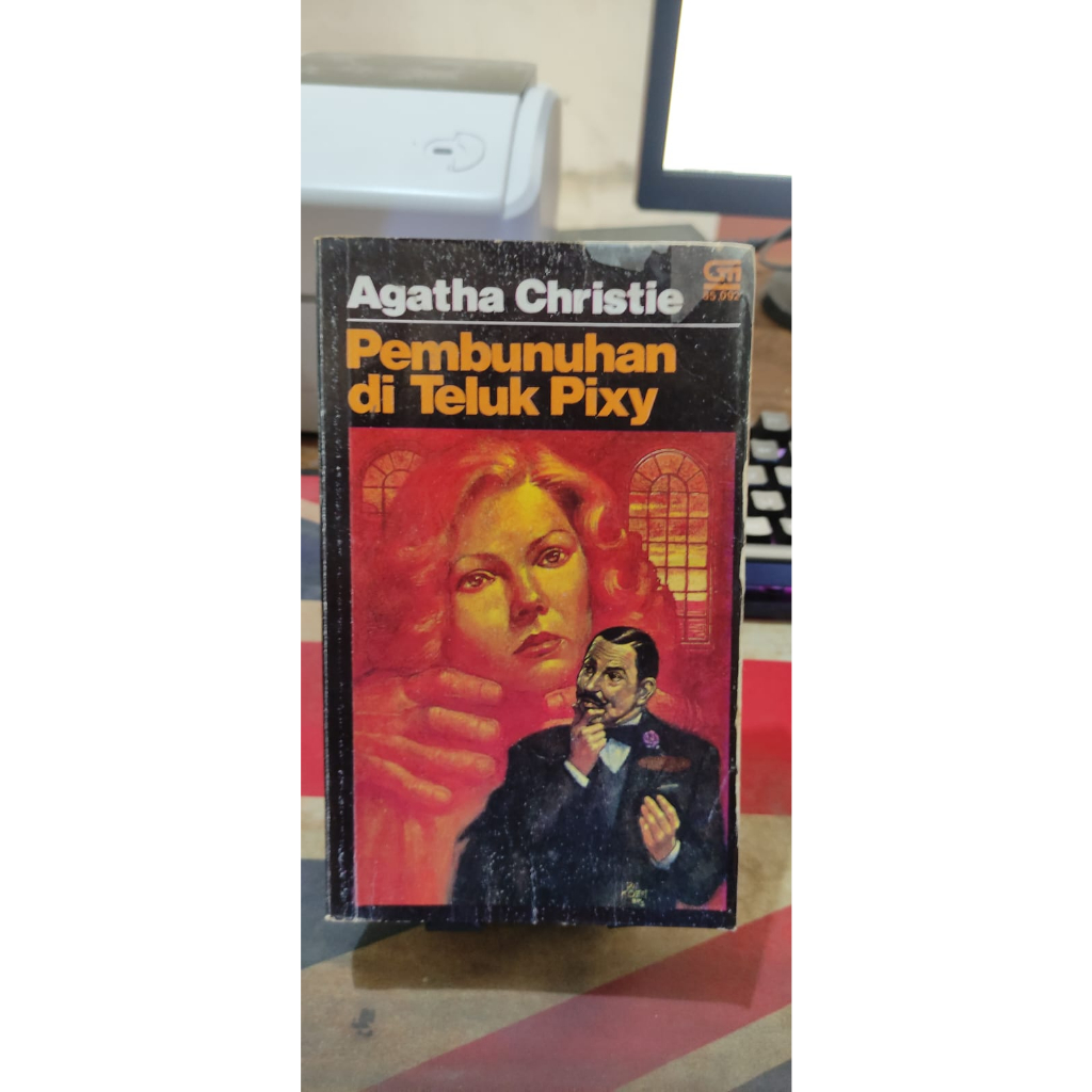 Novel Agatha Christie Pembunuhan di Teluk Pixy