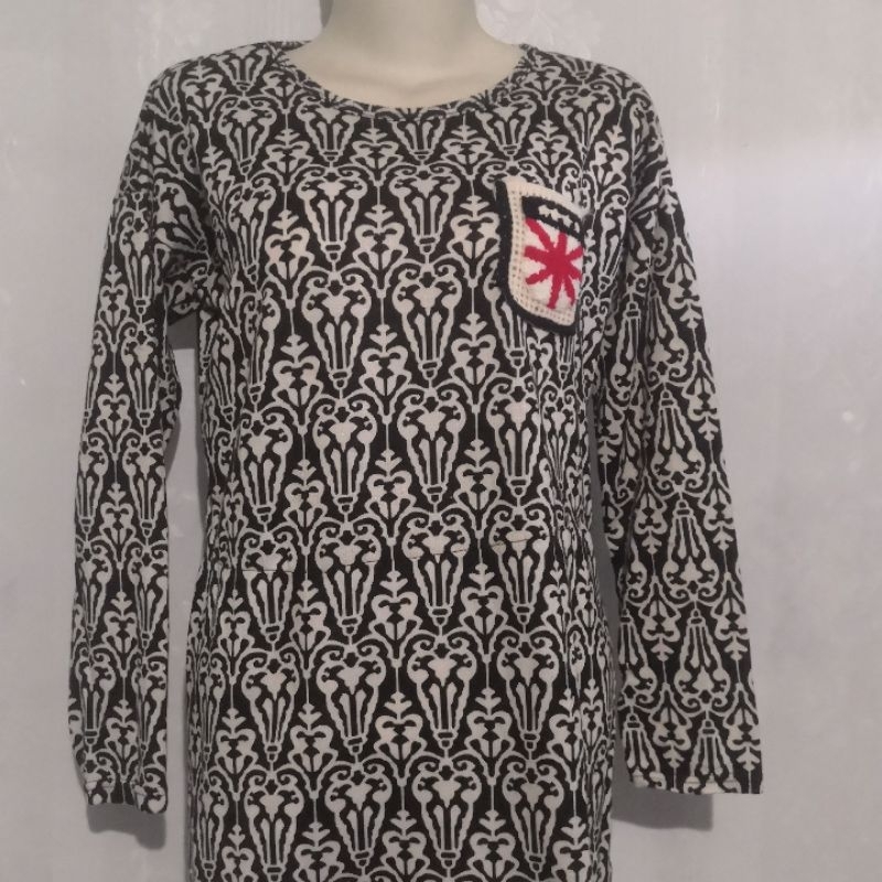 Atasan batik wanita