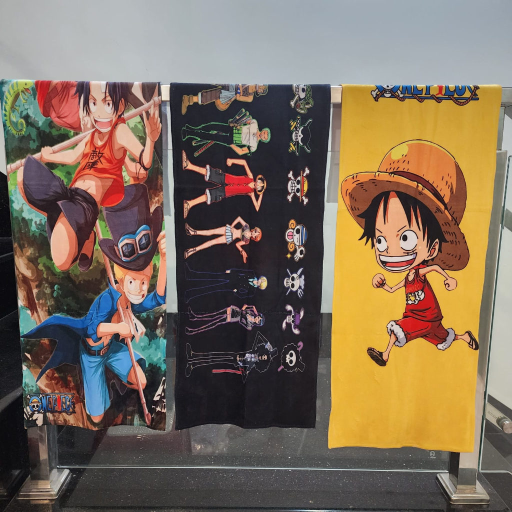 HANDUK IMPOR  OLAHRAGA MOTIF ANIME (ONE PIECE)