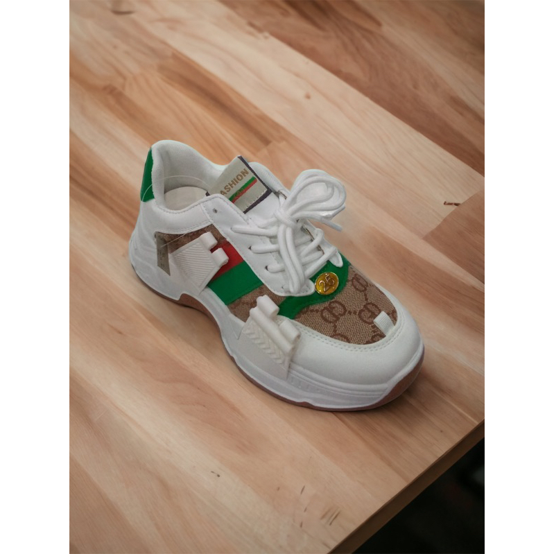 sepatu sneakers gucci