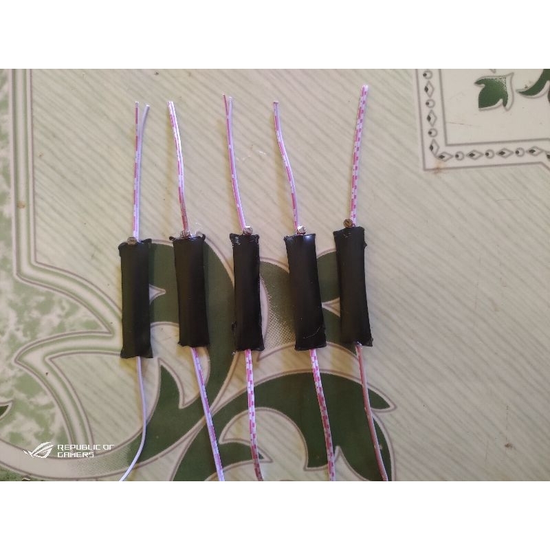 Sensor cahaya layangan tinggal pasang