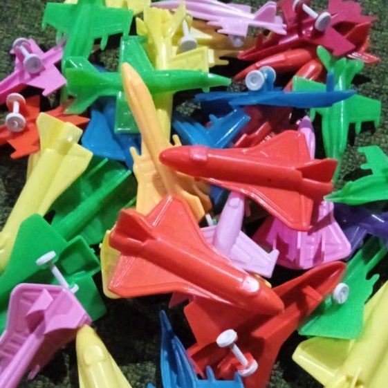 Mainan Pesawat Tempur