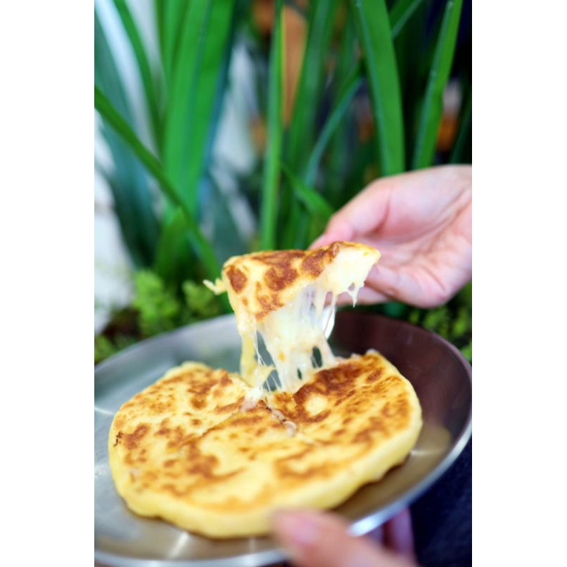 

Cheese naan frozen