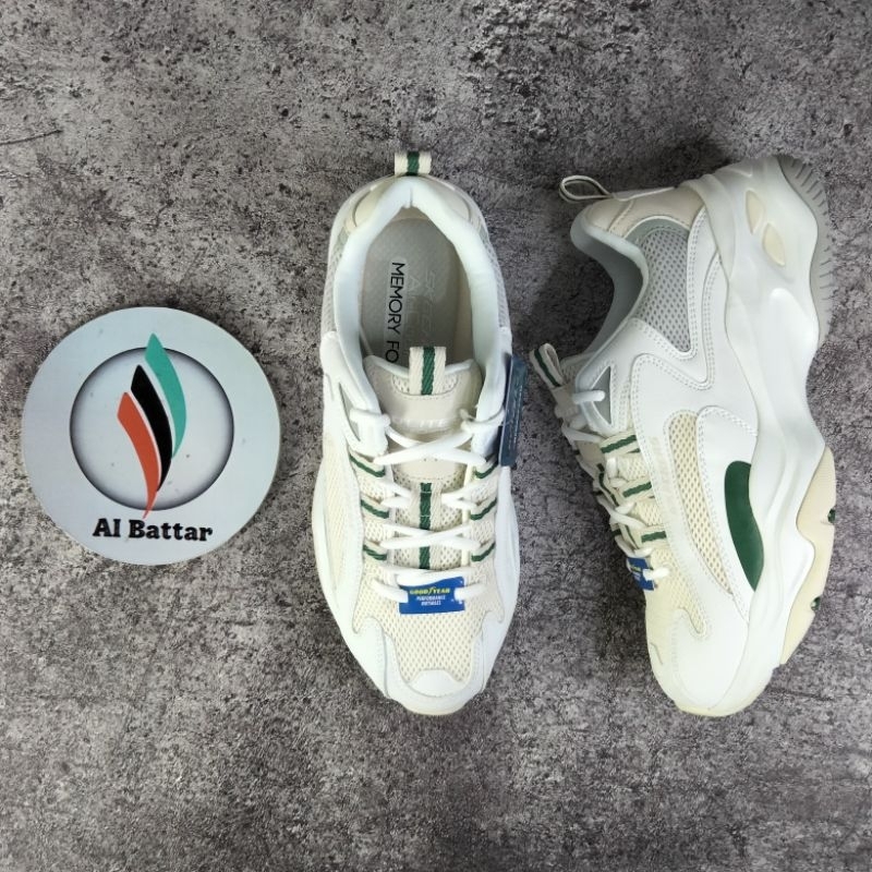 SEPATU SKECHERS D LITES 4.0