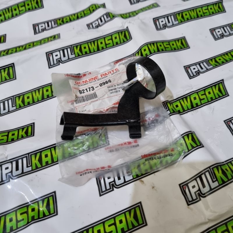 klem clamp kabel selang rem depan ninja rr new original