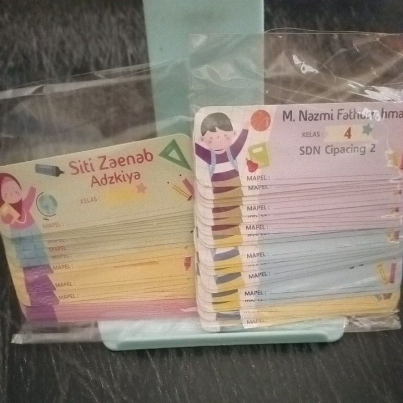 

label nama Siti Zaenab dan M. Nazmi