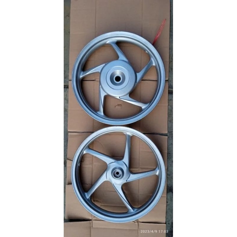 velg pelek depan belakang Vario 125/old/125/LED/150/kzr/ori