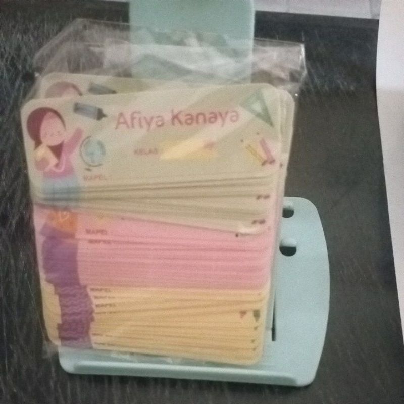 

Label nama Afiya Kanaya