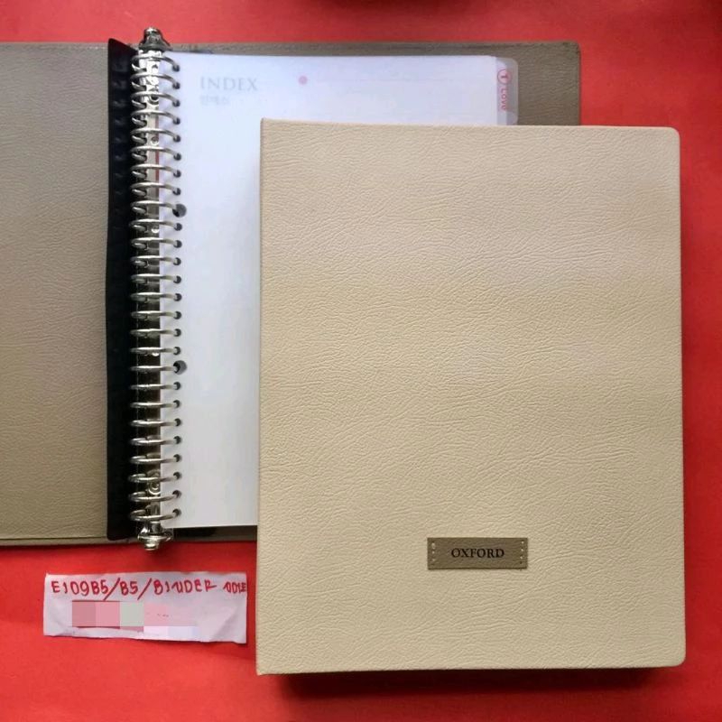 

OXFORD BINDER E109-BK PREMIUM 3 WARNA / UKURAN B5/FREE LOOSE LEAF+INDEX
