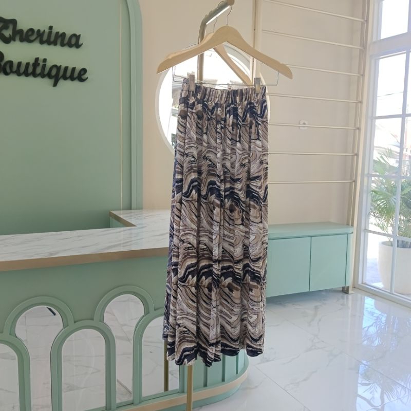 Celana Kulot Plisket Motif Terbaru Wanita