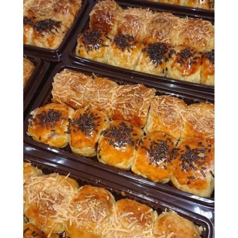 TERMURAH PISANG BOLEN PIE PISANG BANANA CAKE LAMPUNG 100% ASLI ENAK