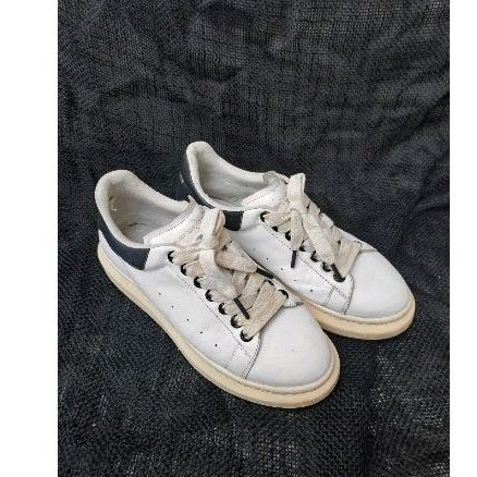 Sepatu Alexander McQueen size 43 authentic preloved second bekas