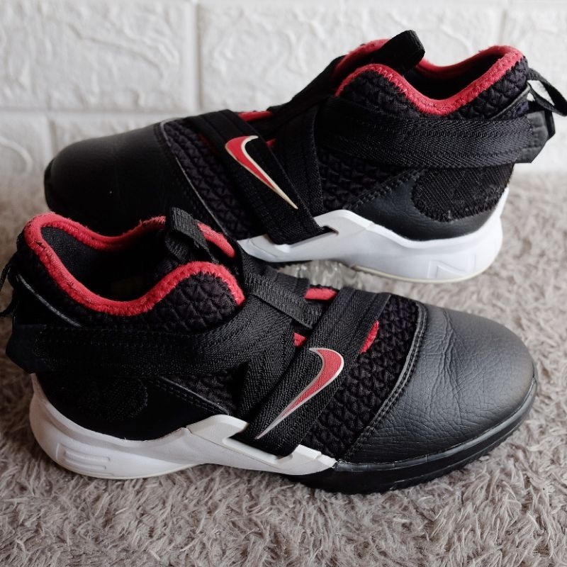 Sepatu Anak Nike LeBron Soldier XII PS Bred