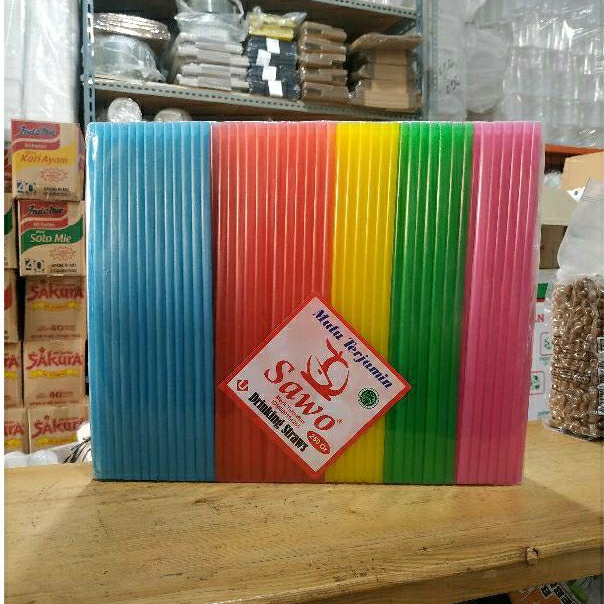 Sedotan Warna Warni 250gr Merk Sawo